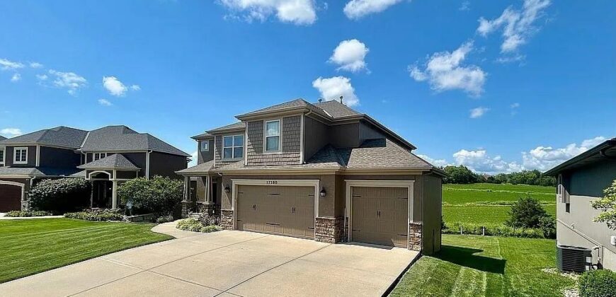 17380 NW 130th Terrace, Platte City, MO 64079