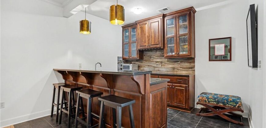 1905 NE 100th Terrace, Kansas City, MO 64155