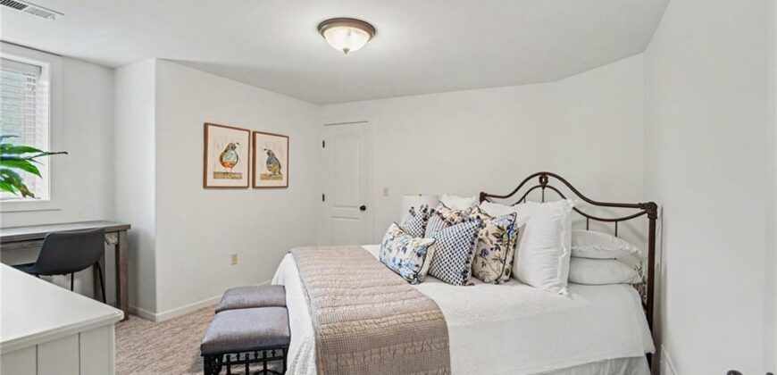 1905 NE 100th Terrace, Kansas City, MO 64155