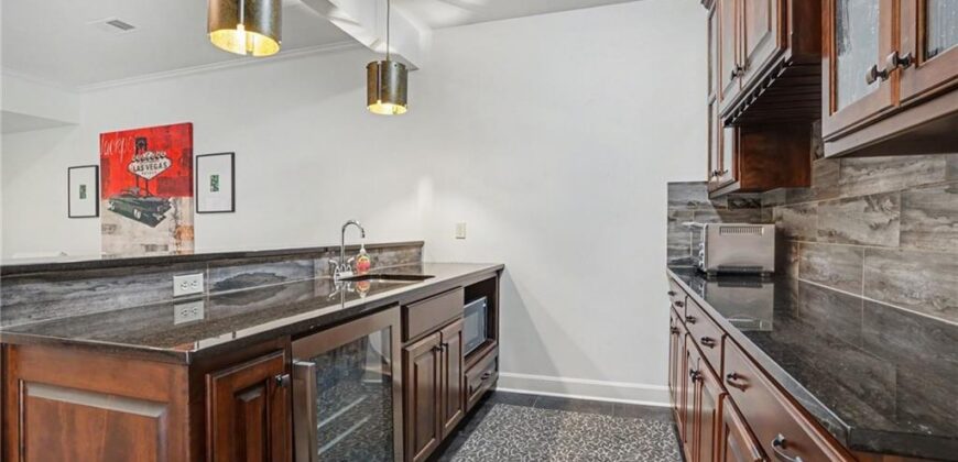 1905 NE 100th Terrace, Kansas City, MO 64155
