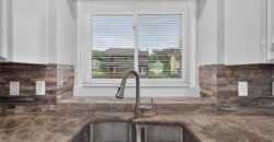 6529 NW Hidden Valley Road, Kansas City, MO 64152