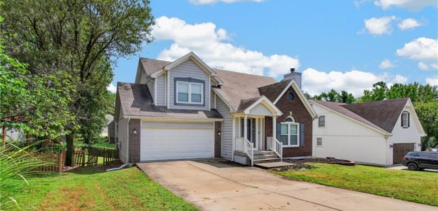 6529 NW Hidden Valley Road, Kansas City, MO 64152