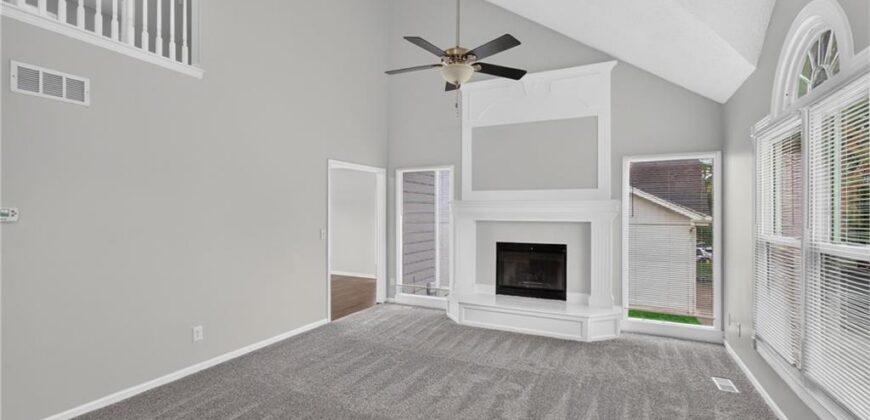 6529 NW Hidden Valley Road, Kansas City, MO 64152