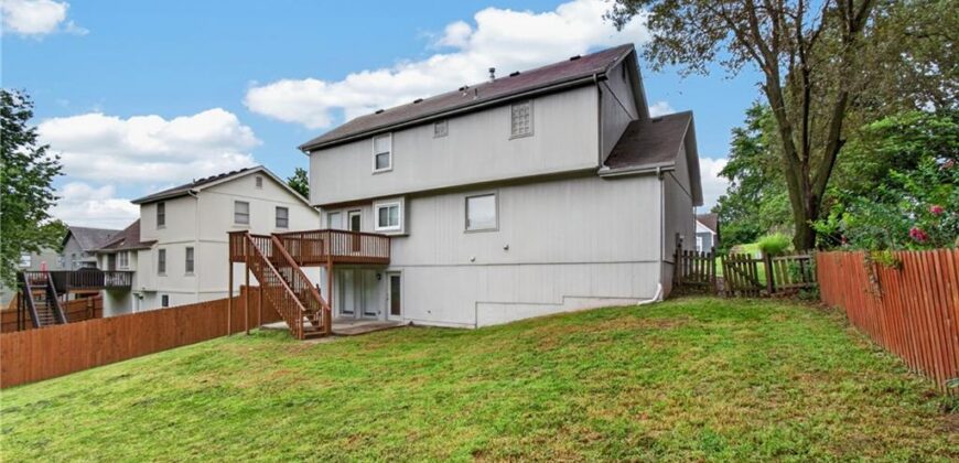 6529 NW Hidden Valley Road, Kansas City, MO 64152