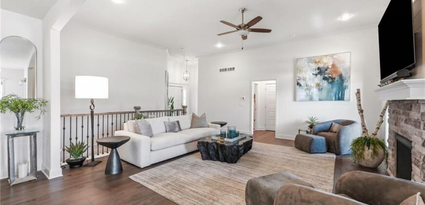 10322 N Winchester Avenue, Kansas City, MO 64156