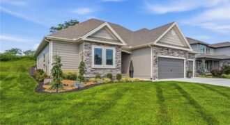 10322 N Winchester Avenue, Kansas City, MO 64156