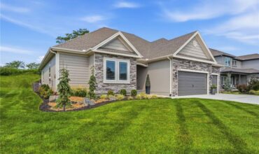 10322 N Winchester Avenue, Kansas City, MO 64156
