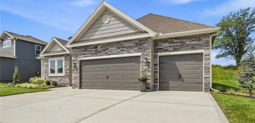 10322 N Winchester Avenue, Kansas City, MO 64156