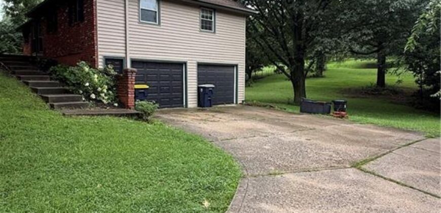 5436 N Hardesty Avenue, Kansas City, MO 64119