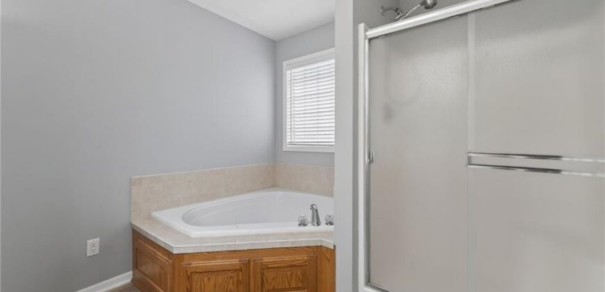 1714 Brooke Court, Kearney, MO 64060
