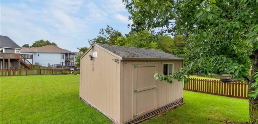 1714 Brooke Court, Kearney, MO 64060