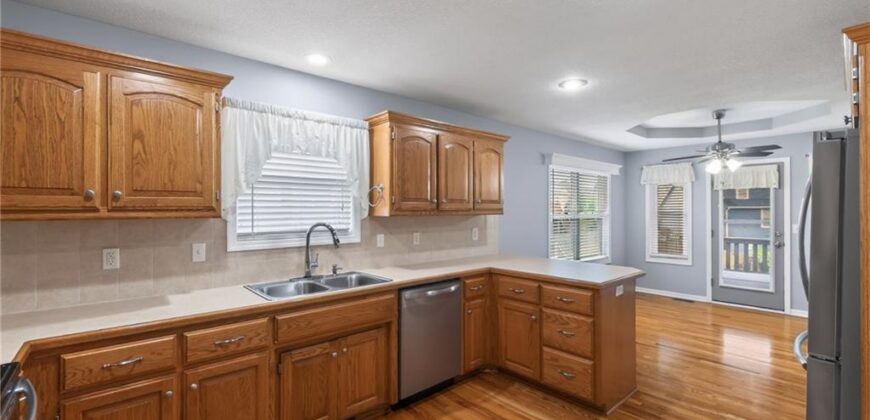 1714 Brooke Court, Kearney, MO 64060