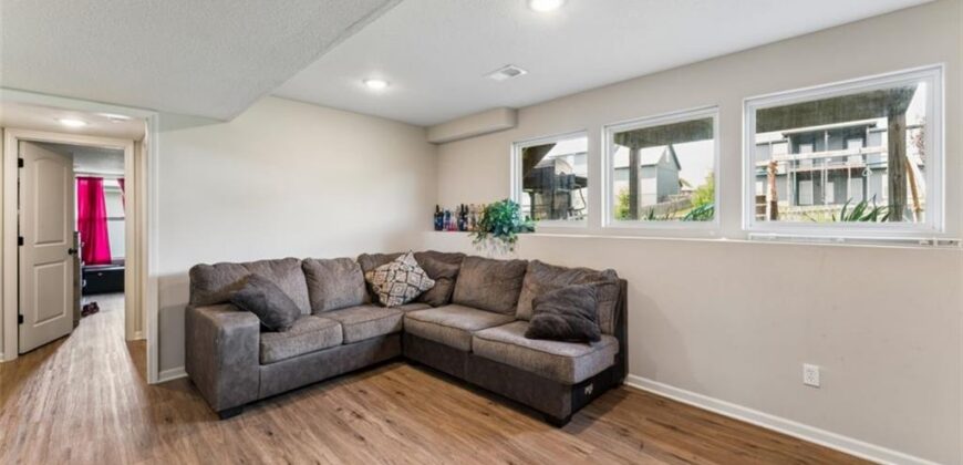 1700 Chestnut Street, Kearney, MO 64060