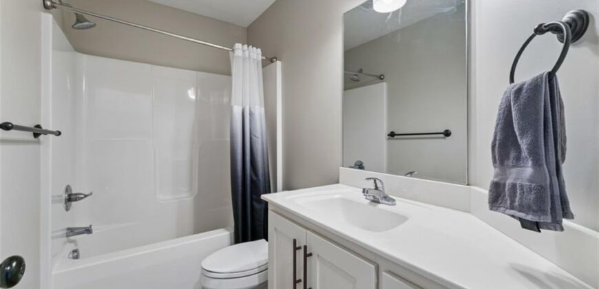 1700 Chestnut Street, Kearney, MO 64060