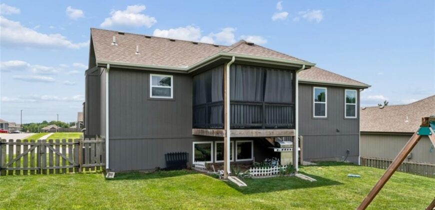 1700 Chestnut Street, Kearney, MO 64060