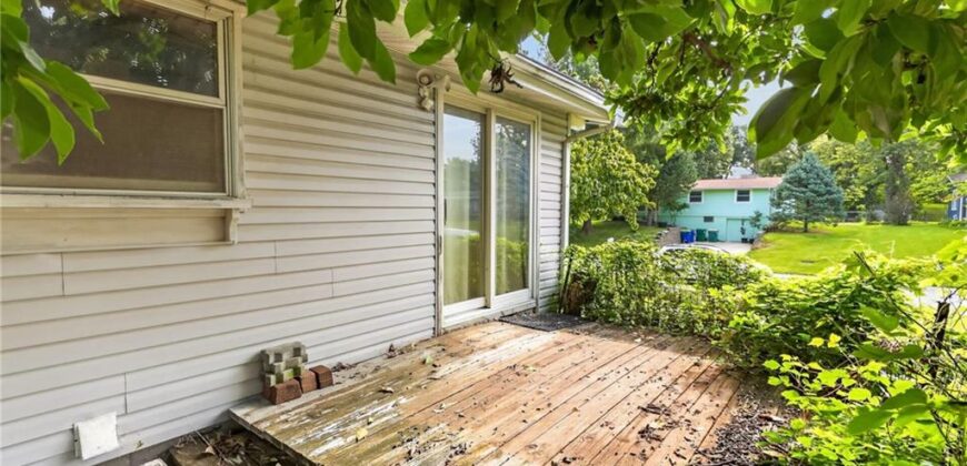 5902 N Garfield Avenue, Kansas City, MO 64118