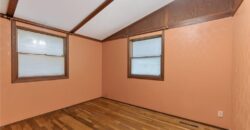 5902 N Garfield Avenue, Kansas City, MO 64118