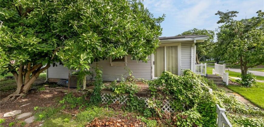 5902 N Garfield Avenue, Kansas City, MO 64118