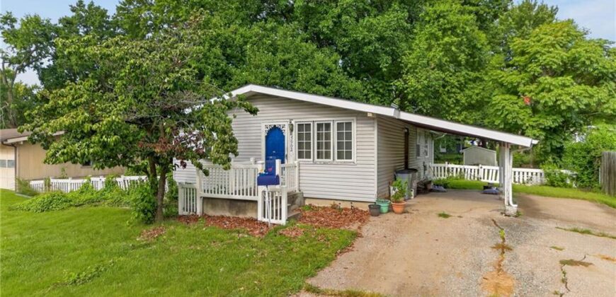 5902 N Garfield Avenue, Kansas City, MO 64118