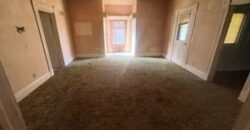 413 Maple Avenue, Smithville, MO 64089