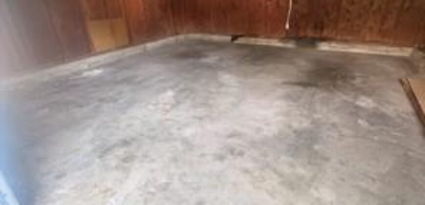 413 Maple Avenue, Smithville, MO 64089