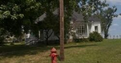 413 Maple Avenue, Smithville, MO 64089