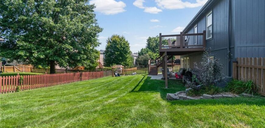 7419 N Booth Avenue, Kansas City, MO 64158