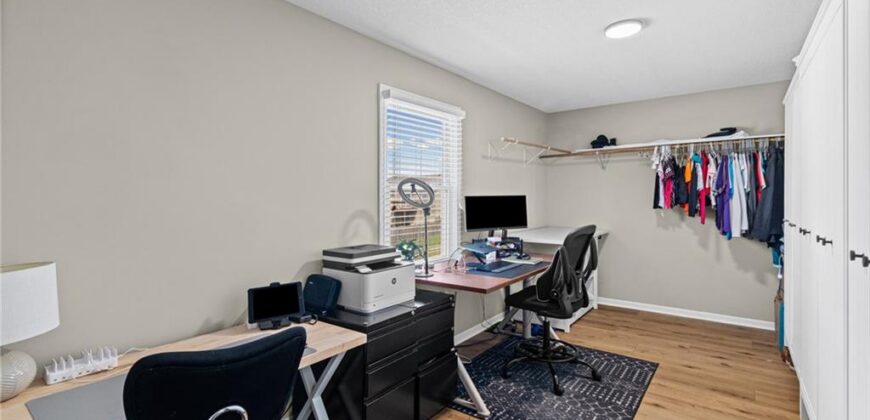 7419 N Booth Avenue, Kansas City, MO 64158