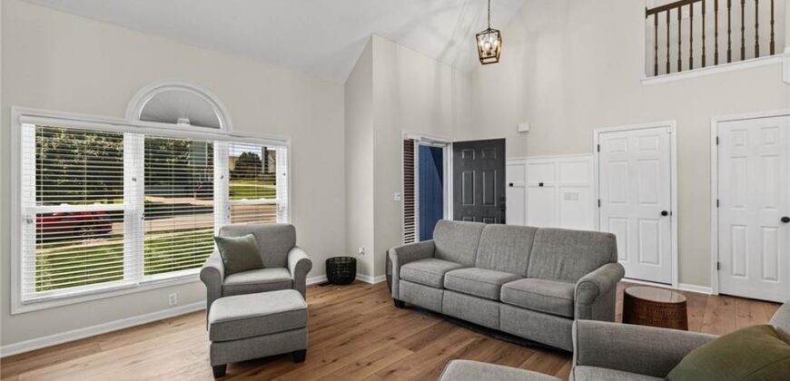 7419 N Booth Avenue, Kansas City, MO 64158