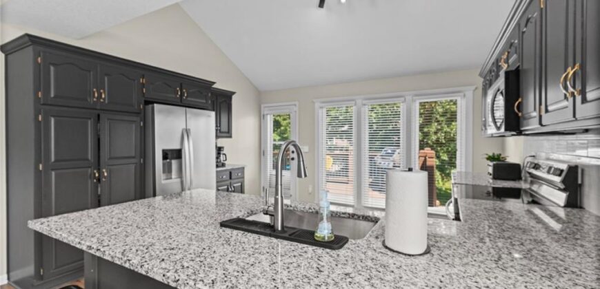 7419 N Booth Avenue, Kansas City, MO 64158