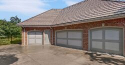 6006 W Shore Court, Parkville, MO 64152