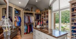 6006 W Shore Court, Parkville, MO 64152