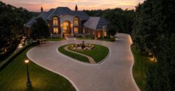 6006 W Shore Court, Parkville, MO 64152