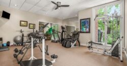 6006 W Shore Court, Parkville, MO 64152