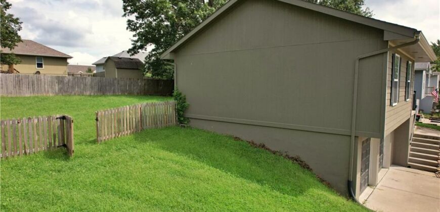 1215 Susan Street, Kearney, MO 64060