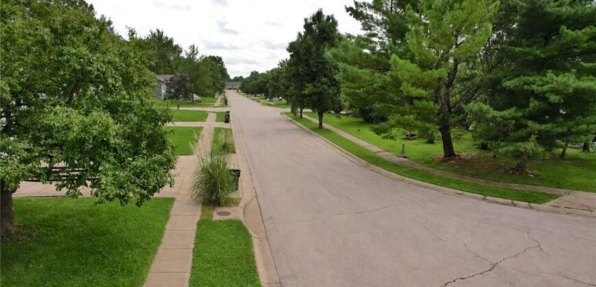 1215 Susan Street, Kearney, MO 64060