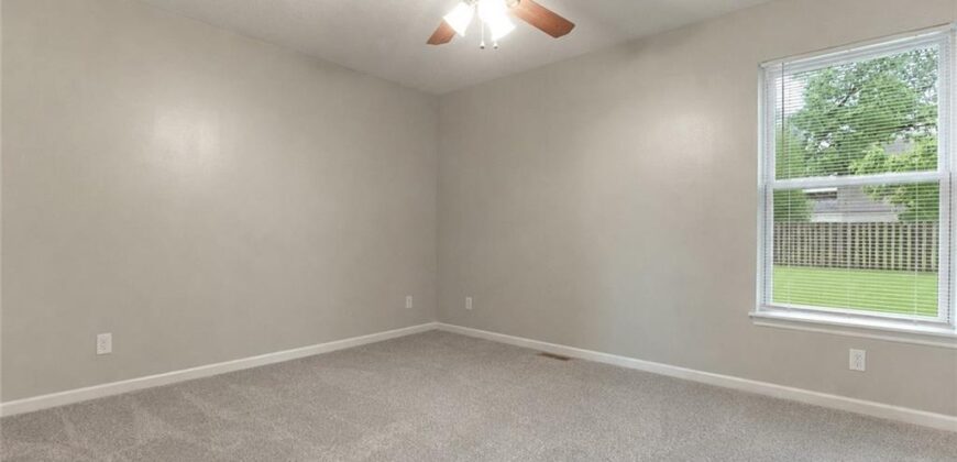 1215 Susan Street, Kearney, MO 64060