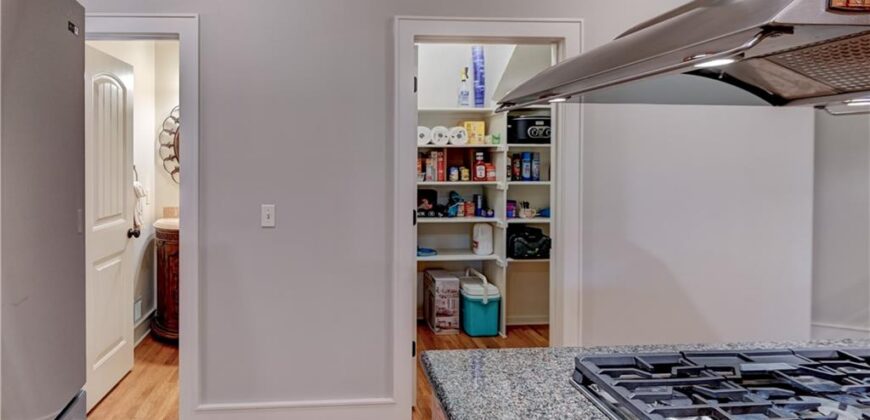 4108 NW 73rd Street, Kansas City, MO 64151