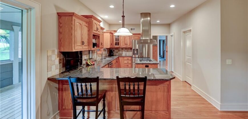 4108 NW 73rd Street, Kansas City, MO 64151