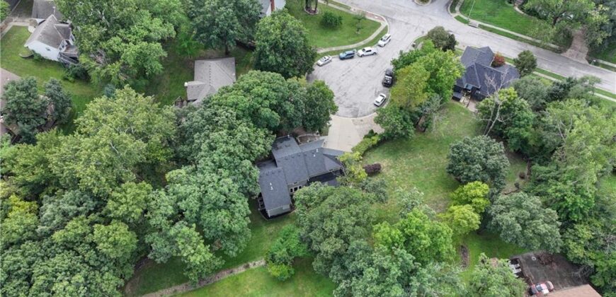 4108 NW 73rd Street, Kansas City, MO 64151