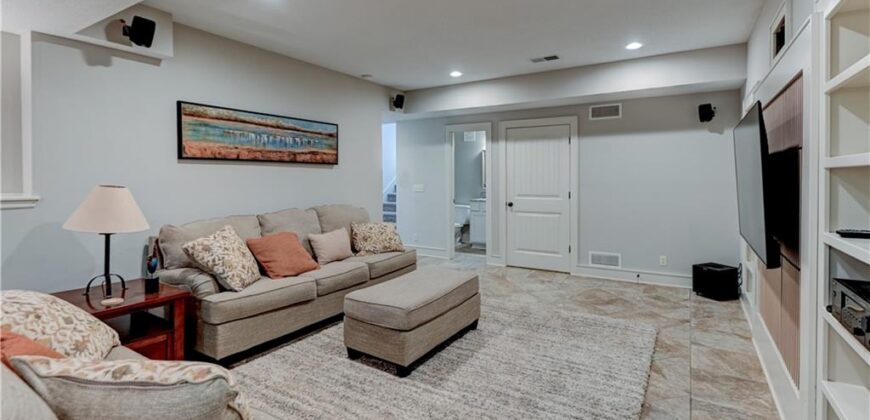 4108 NW 73rd Street, Kansas City, MO 64151