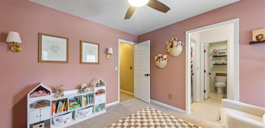 6728 N Quincy Circle, Kansas City, MO 64119