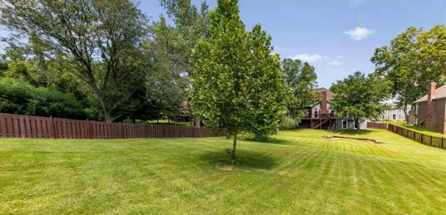 6728 N Quincy Circle, Kansas City, MO 64119