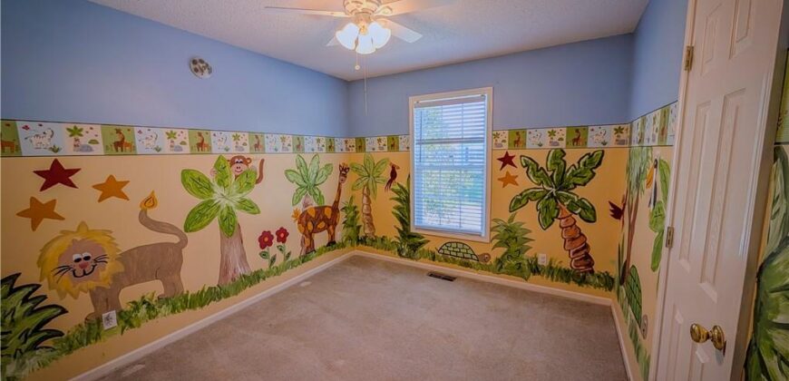 715 NE 107th Terrace, Kansas City, MO 64155