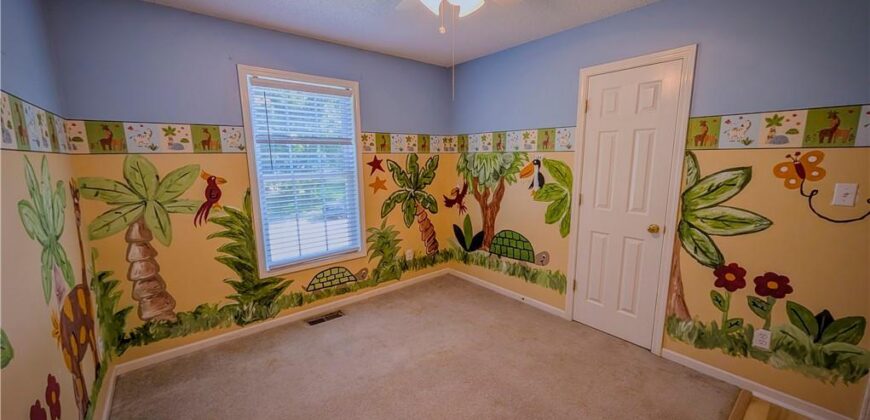 715 NE 107th Terrace, Kansas City, MO 64155