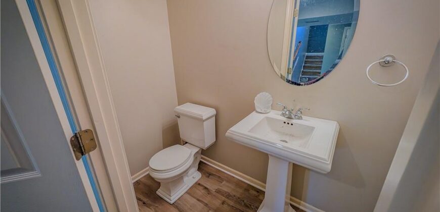 715 NE 107th Terrace, Kansas City, MO 64155