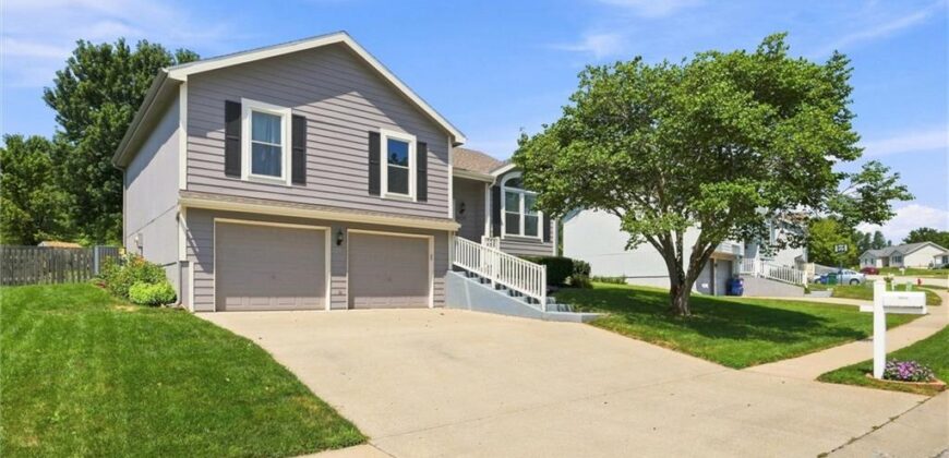13710 Hunter Drive, Platte City, MO 64079