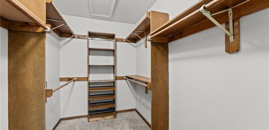 6209 NW 77th Street, Kansas City, MO 64151