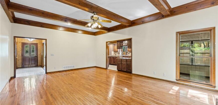 6209 NW 77th Street, Kansas City, MO 64151