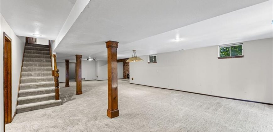 6209 NW 77th Street, Kansas City, MO 64151
